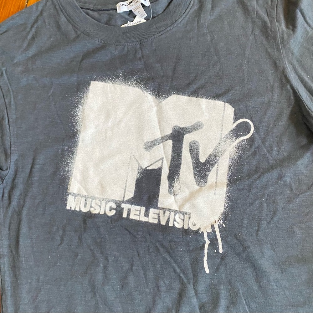 Sub_Urban Riot Slate MTV Logo Cotton Tee Size Small NWT Short Sleeve